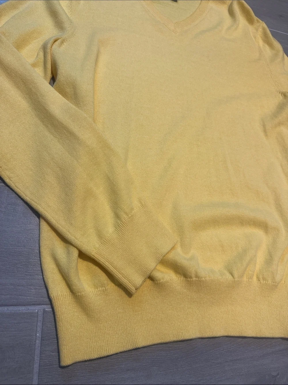 Banana Republic Men’s Bright Yellow V-Neck Sweater